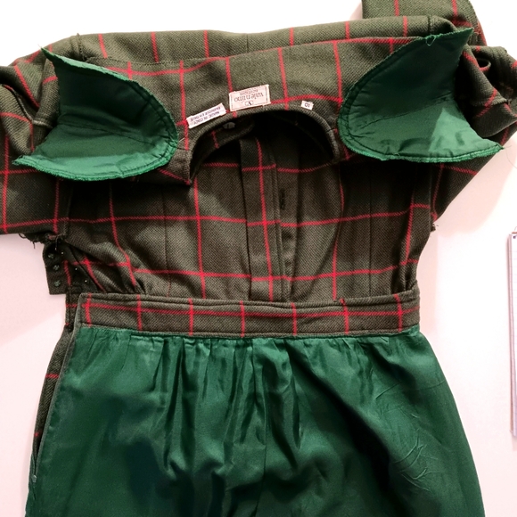 VTG Valentino Boutique! Wool knit houndstooth midi w structured shoulders. Sz 10 - Picture 12 of 16